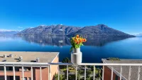 Fantastic view with vacation apartment Lago Maggiore, 80m2, 4 persons, renovated - Wifi