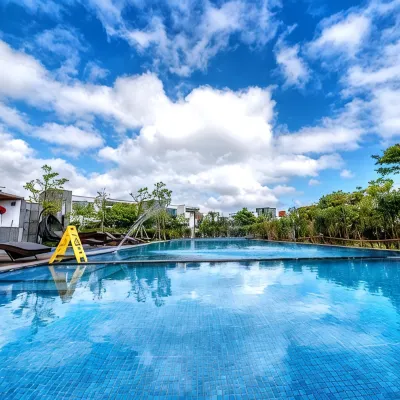 Seogwipo Smart Pool Villa Отели рядом с достопримечательностью «Пляж Пёсон»