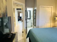 ROMANTIC MALIBU ELEGANCE - on HGTV & DIRECTLY on the LUMINOUS GULF SAND! - Private Pools