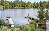 Charming 1 bedroom cabin on Lake Bosworth. Close to  historic downtown Snohomish - 小木屋