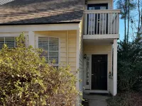 Private Renovated 2Br Charleston Townhome Close to Downtown & Beaches Hotels near Walmart Supercenter