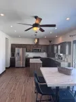 HOT TUB - Family friendly spacious 4-bedroom house in charming Pinedale