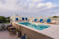 Soho Luxury Suites