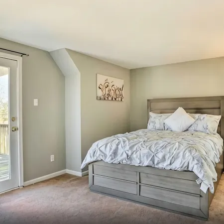 Farmhouse apt that's another home away from home near Philadelphia!!