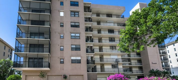 Spacious & Simply Gorgeous! Limited-Time Apr–Nov Beachfront at Vanderbilt Beach Hotels in North Naples