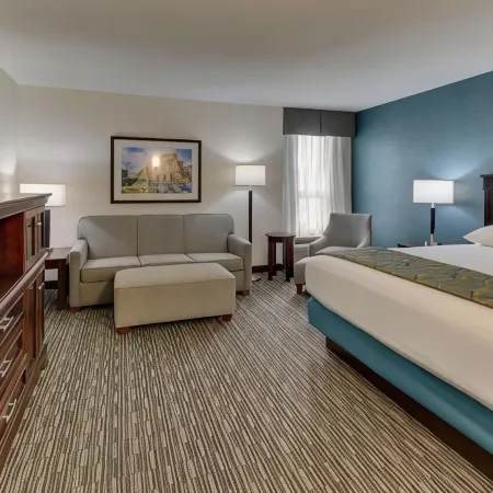 Best Western Plus Indianapolis North at Pyramids