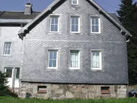 House in the UNESCO Biosphere Reserve VESSERTAL 700 m asl for 1-12 people, 154 sqm โรงแรมในซูล