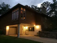 The EarthHouse  ~  Wall-to-wall unique style, Luxury Linens and Amazing Comfort