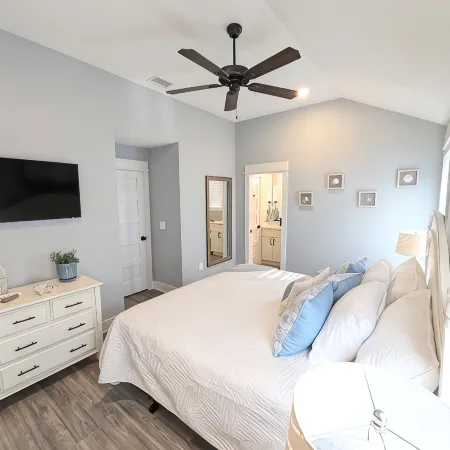 Aug 27- Sept 1st/27% Off. More Savings Sept/OCT. Oceanside. New in '24.