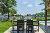 Coral Bay 3 Luxury Villa on Indian Bay with Boat Dock - Villas