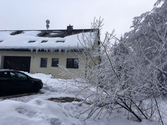 Our FeWo Luchsbutze - right on the forest, with balcony, garage u. WIFI