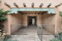 Best Studio: Beautifully Designed Studio Next to Taos Plaza