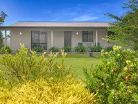 Husky by the sea Huskisson Hotels in Huskisson