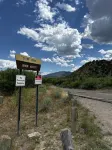 Glamping cabin- 10 min from Verde River day use Perfect to unplug & be w/ nature - Chalets