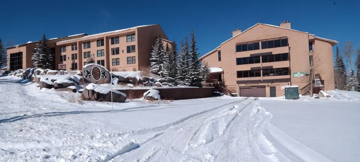 Royal Vista III, Pool & Hot-Tub, Ski-I/O, 2 BR, 2 Bath, Sleeps 6 Hotels in Brian Head