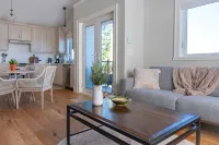 Seabreeze Haus Lantzville (Entire Guest-Suite) - Boutique