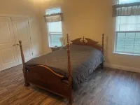 Lake View Cadiz, KY Lakefront 3 Bedroom with AC, Private Dock. Lake Barkley Hotels in Trigg County
