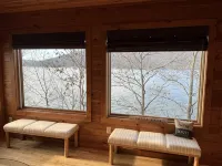 庫卡湖畔度假屋，配有私人湖灘和絕美濱水景觀 - 民宿