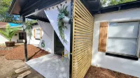 2 bedroom Coastal bungalow minutes from St Simons
