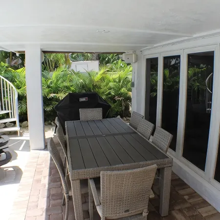 NEPTUNES END - 4 Bedrooms / 3 Bathrooms Waterfront Retreat-  Pool & Sunset Views