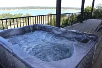 “WATERS-EDGE” A WATERFRONT home! Hot Tub!! VIEWS!!! - Butik