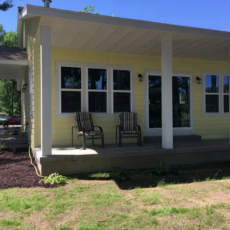 Sunflower House on Lake Wissota