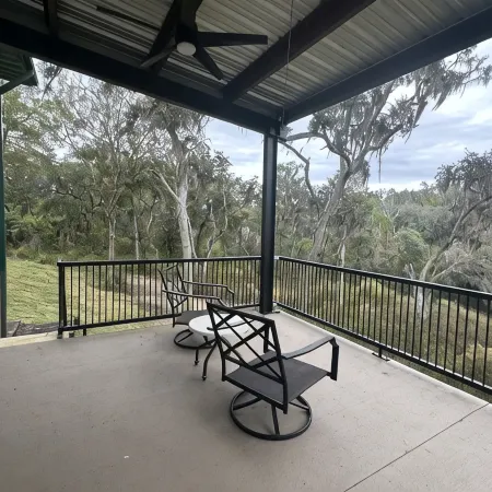 Waterfront! New build, two bedroom! Starlink WiFi