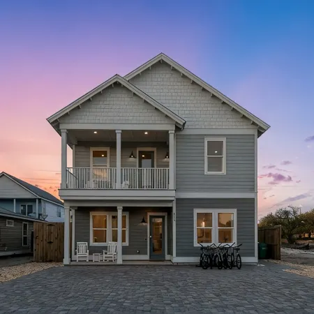 The Retreat:  5-Star Luxury + Steps to Ocean + Heated Pool & Hot Tub + Golf Cart