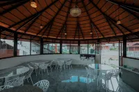 Mountain Peak Resort - Mountain view