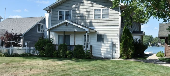 Nautical 5 Bedroom 5 Bathroom Home on Diamond Lake Hotels in Cass County