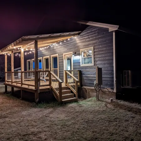 Restful cottage close to antique shopping and mountain biking