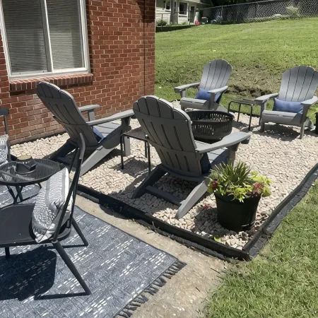 A Charming Bungalow with a Southern Feel That’s an Quick Walk to Downtown.