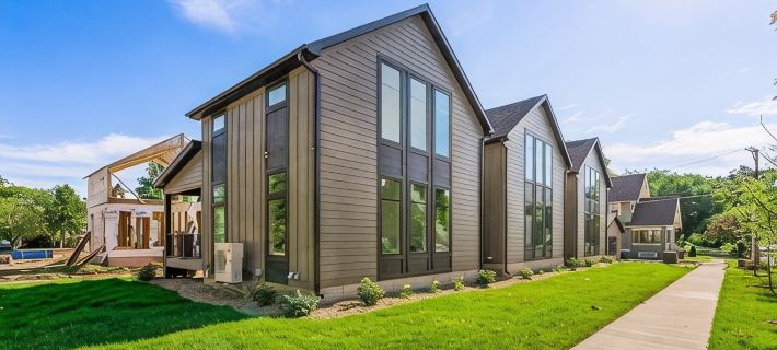 Cottage on Clay - Downtown CF New Construction! Hotels in Cedar Falls