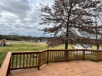Enjoy this spacious ranch-style house next to the quilting capital of the world. - Wifi