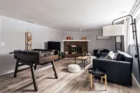 Chic~AquaCottage/Walk2Beach/FencedYard/GameRM - Beach