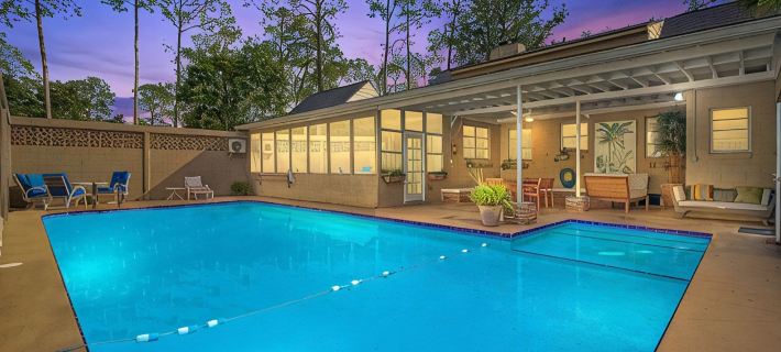 Hot tub, pool, bbq, game room near downtown Hotels in Ocala
