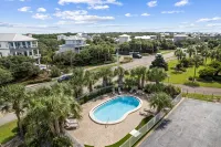 Ground floor gulf front beach Blue Tide condo between Alys beach & The Hub. - Pool
