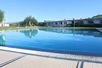 Hotel Apartamento Do Golfe - Pools