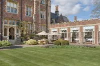 Horsted Place Hotel - parking
