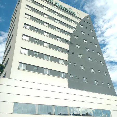 Hotel Maestro Premium Cascavel