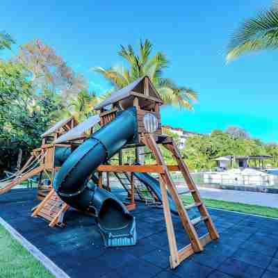 2BR GROUND floor: Pool, Hot tub, Big Gym, Beach Access LUX AWA Playacar Others