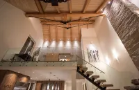 Chalet Champagne Luxury. TRUE ski in/out, 4 bed/4 bath Magnificent Views Hot Tub - 4 Sao
