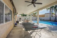 Spacious 4-bedroom house with Pool, Fun BackYard & Amazing Game Room - Private Pools