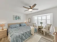Manatee Harbor: Marina, Heated Pool-Spa, Island Ferry with Private Beach Access! Hotels in Placida
