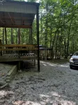 Cozy 2-bedroom RV 1.5 miles from Wolf Creek Marina, Lake Cumberland KY - Wifi