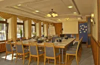 City Partner Hotel Strauss - parcheggio