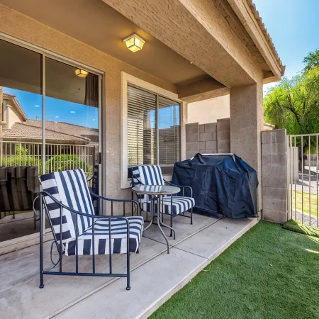 Mesa Golf Course Oasis ~ Family Luxury, EV Charger, Pool & Hot Tub