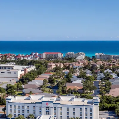 Holiday Inn Express & Suites DESTIN - MIRAMAR BEACH by IHG Hotels near شاطئ كريستال ساندس