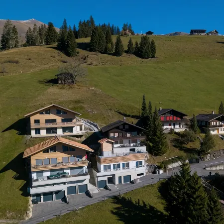 Ferienlenk Mountain Village Отели в г. Ленк