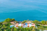 Yeosu Marine Terrace Poolvilla